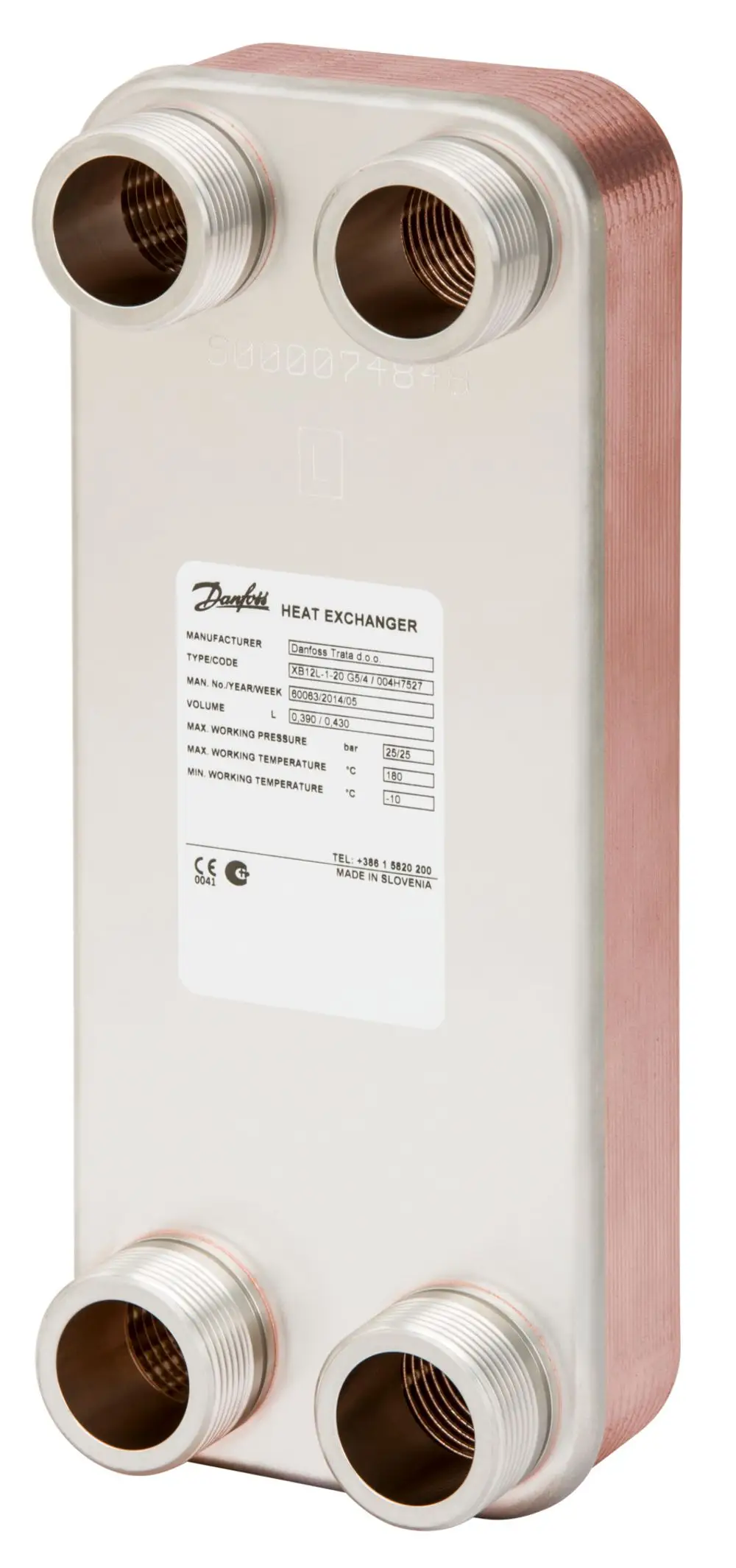 Wärmeübertrager aus Edelstahl mit mehreren Anschlüssen, beschriftet mit technischen Spezifikationen von Danfoss. Sichtbare Anschlussgewinde und Herstelleretikett.